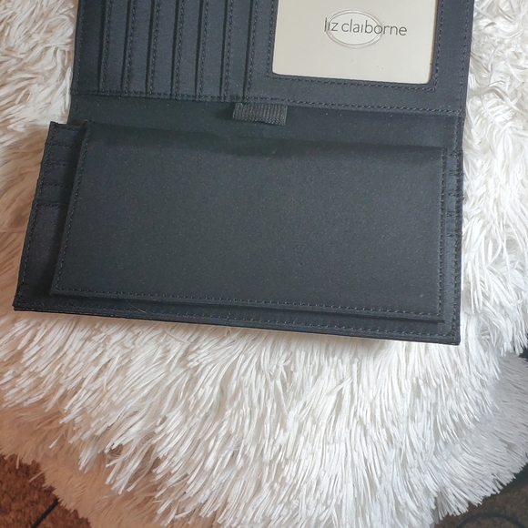 Liz Claiborne "Money Talks" Wallet NWT - Picture 5 of 16